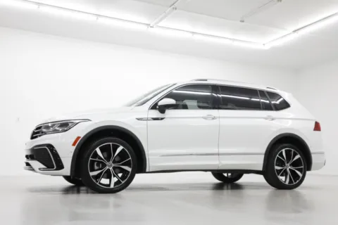 Photos of 2022 Volkswagen Tiguan SEL R-Line for sale in Clinton, MO at Jim Falk Motors
