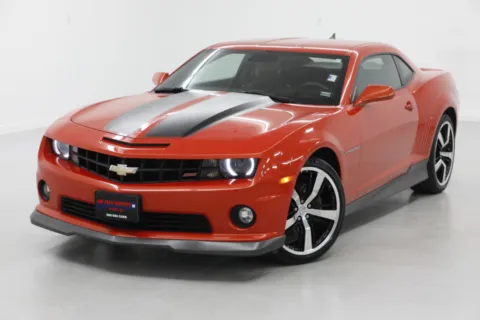 More photos of 2010 Chevrolet Camaro 2SS at Jim Falk Motors, MO