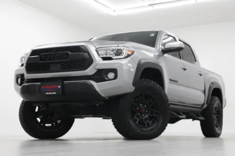 Silver 2021 Toyota Tacoma TRD Off Road for sale in Clinton, MO