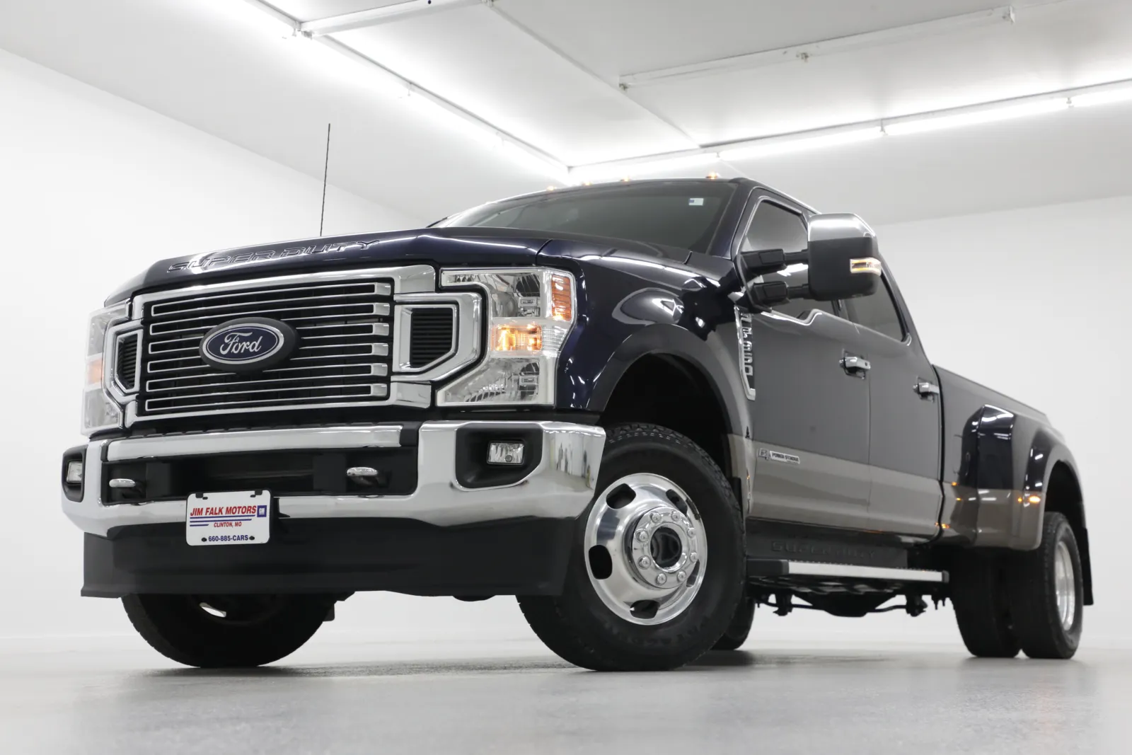 Blue 2022 Ford Super Duty F-350 DRW LARIAT for sale in Clinton, MO