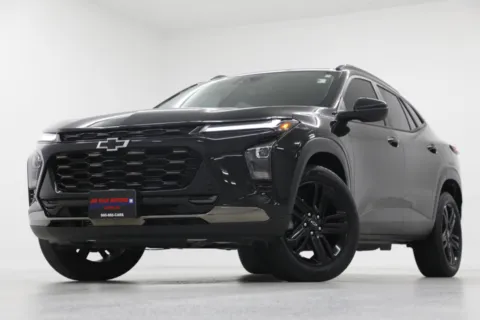 Black 2024 Chevrolet Trax ACTIV for sale in Clinton, MO