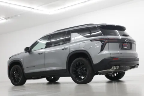 More photos of 2026 Chevrolet Traverse LT at Jim Falk Motors, MO