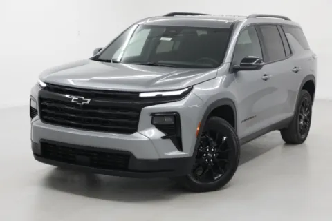 More photos of 2026 Chevrolet Traverse LT at Jim Falk Motors, MO