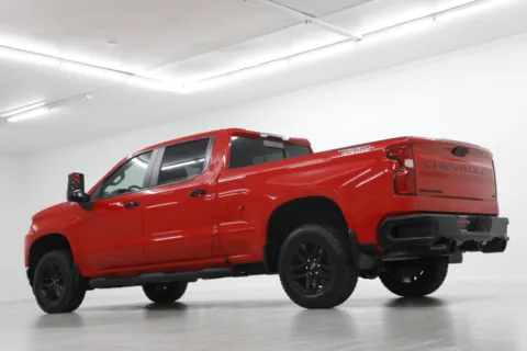 More photos of 2021 Chevrolet Silverado 1500 LT Trail Boss at Jim Falk Motors, MO