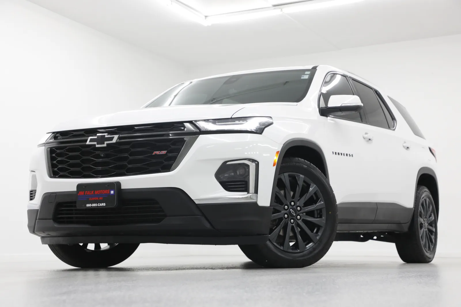White 2023 Chevrolet Traverse RS for sale in Clinton, MO