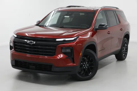 More photos of 2026 Chevrolet Traverse LT at Jim Falk Motors, MO