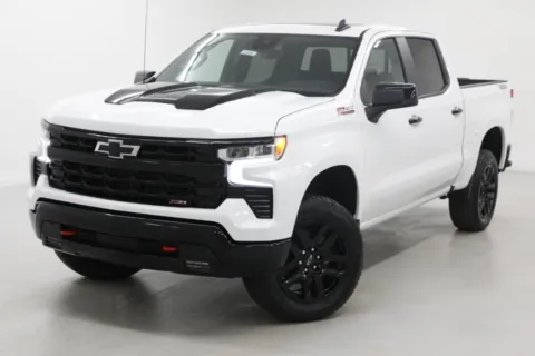 More photos of 2026 Chevrolet Silverado 1500 LT Trail Boss at Jim Falk Motors, MO