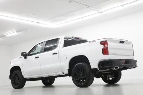 More photos of 2026 Chevrolet Silverado 1500 LT Trail Boss at Jim Falk Motors, MO