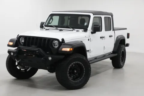 More photos of 2023 Jeep Gladiator Sport S at Jim Falk Motors, MO