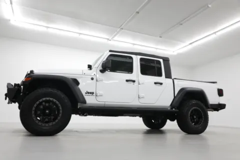 Photos of 2023 Jeep Gladiator Sport S for sale in Clinton, MO at Jim Falk Motors