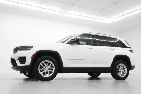 Photos of 2025 Jeep Grand Cherokee Laredo X for sale in Clinton, MO at Jim Falk Motors