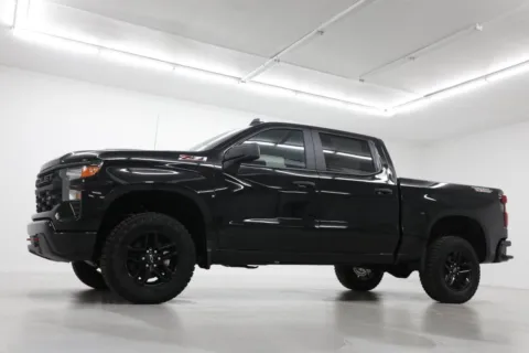 Photos of 2026 Chevrolet Silverado 1500 Custom Trail Boss for sale in Clinton, MO at Jim Falk Motors