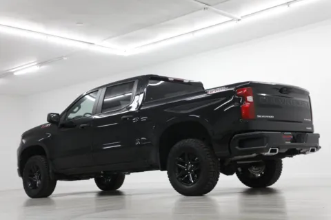 More photos of 2026 Chevrolet Silverado 1500 Custom Trail Boss at Jim Falk Motors, MO