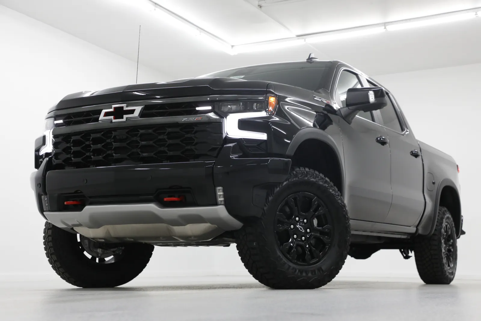 Black 2026 Chevrolet Silverado 1500 ZR2 for sale in Clinton, MO