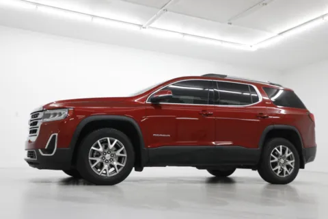 Photos of 2022 GMC Acadia SLT for sale in Clinton, MO at Jim Falk Motors