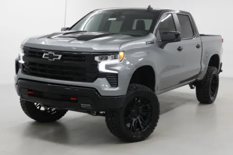 More photos of 2026 Chevrolet Silverado 1500 LT Trail Boss at Jim Falk Motors, MO