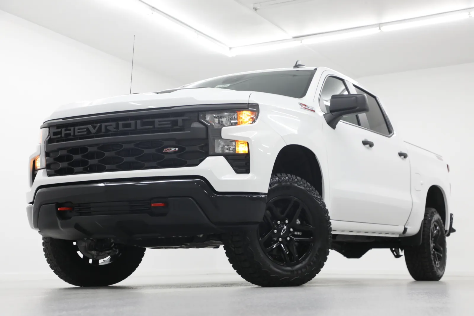 White 2026 Chevrolet Silverado 1500 Custom Trail Boss for sale in Clinton, MO