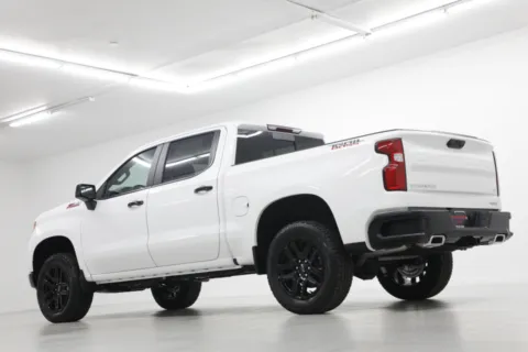 More photos of 2026 Chevrolet Silverado 1500 LT Trail Boss at Jim Falk Motors, MO