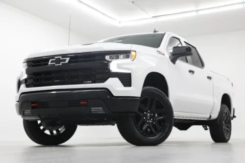 White 2026 Chevrolet Silverado 1500 LT Trail Boss for sale in Clinton, MO