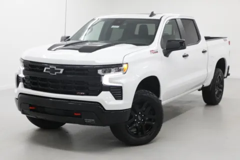 More photos of 2026 Chevrolet Silverado 1500 LT Trail Boss at Jim Falk Motors, MO
