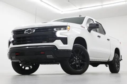 White 2026 Chevrolet Silverado 1500 LT Trail Boss for sale in Clinton, MO