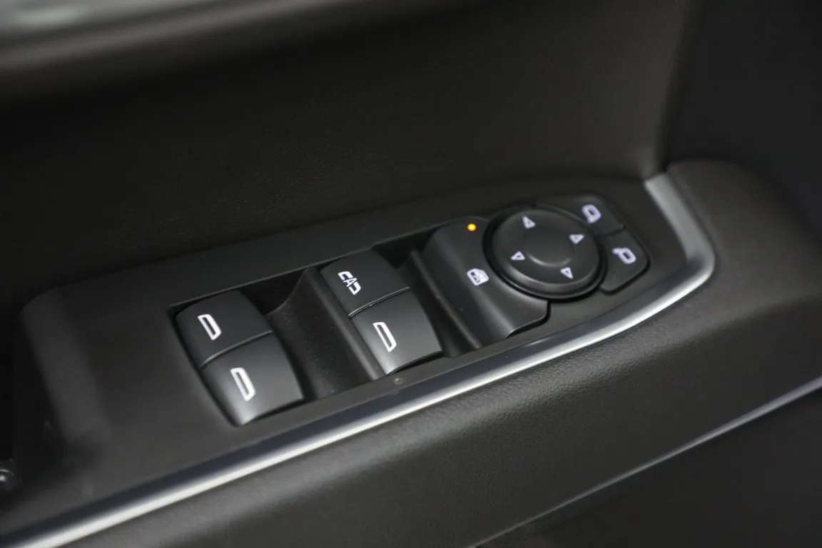 2026 Chevrolet Silverado 1500 LT - Photo 16