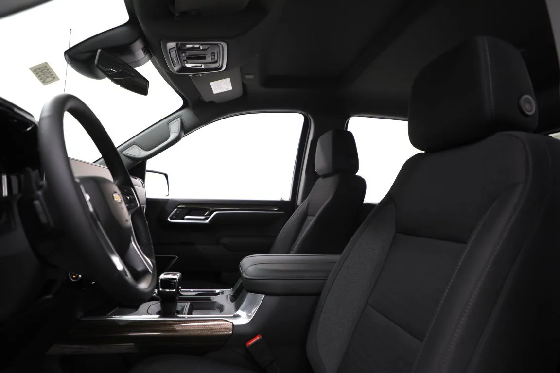 2026 Chevrolet Silverado 1500 LT - Photo 18