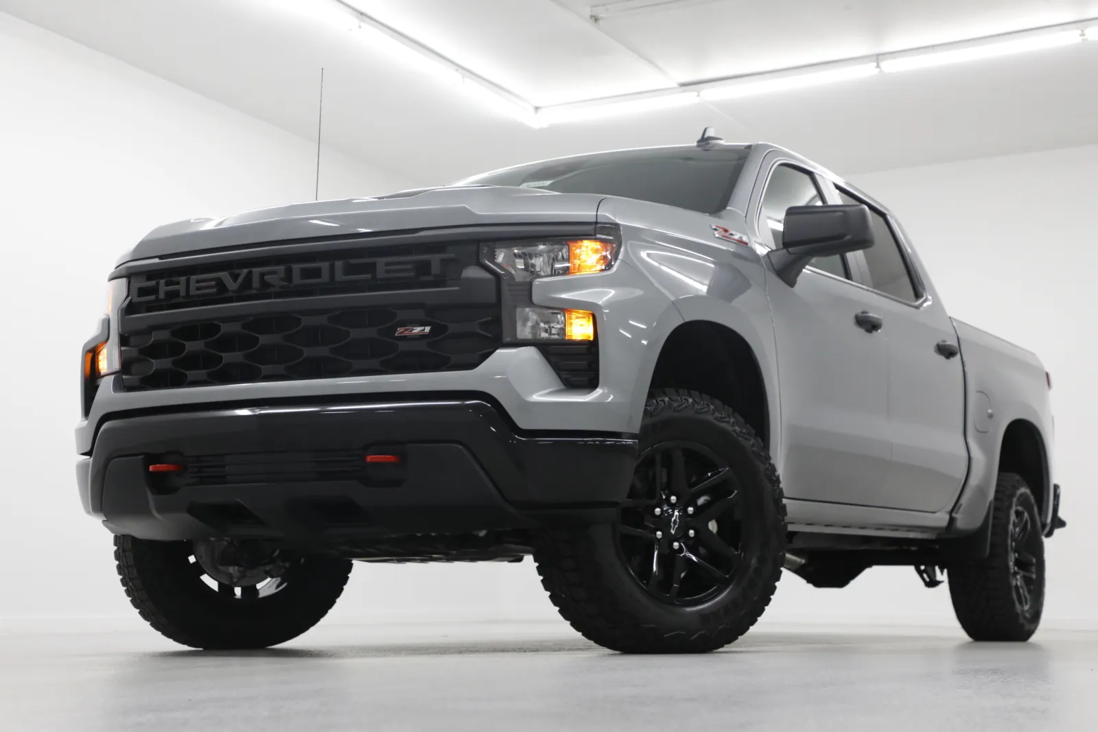 Gray 2026 Chevrolet Silverado 1500 Custom Trail Boss for sale in Clinton, MO