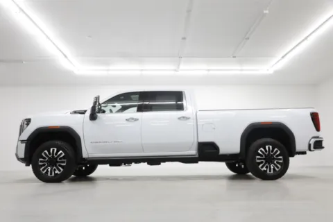 Another view of 2026 GMC Sierra 2500 HD Denali Ultimate for sale in Clinton, MO at Jim Falk Motors