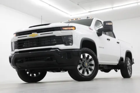 More photos of 2026 Chevrolet Silverado 2500 HD Custom at Jim Falk Motors, MO