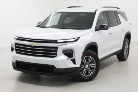 More photos of 2026 Chevrolet Traverse LT at Jim Falk Motors, MO