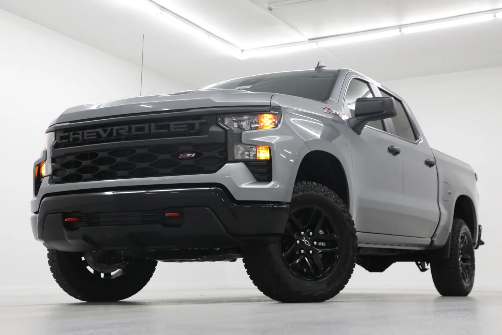 Gray 2026 Chevrolet Silverado 1500 Custom Trail Boss for sale in Clinton, MO