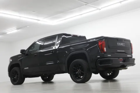 More photos of 2021 GMC Sierra 1500 Elevation at Jim Falk Motors, MO