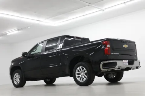 More photos of 2026 Chevrolet Silverado 1500 LT at Jim Falk Motors, MO