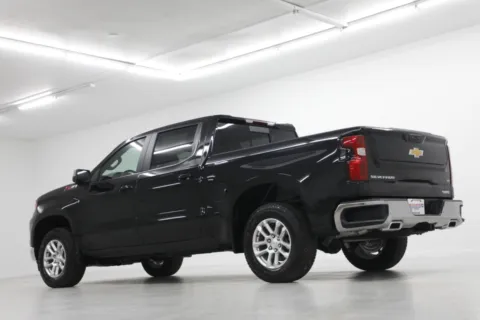 More photos of 2026 Chevrolet Silverado 1500 LT at Jim Falk Motors, MO