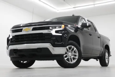 Black 2026 Chevrolet Silverado 1500 LT for sale in Clinton, MO