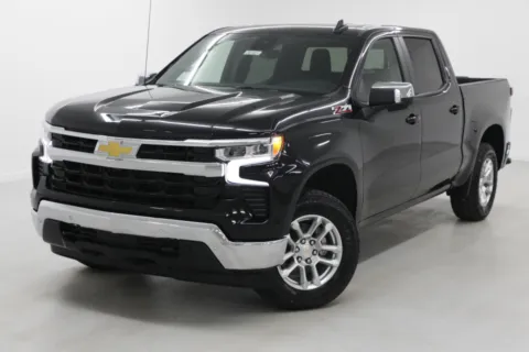 More photos of 2026 Chevrolet Silverado 1500 LT at Jim Falk Motors, MO
