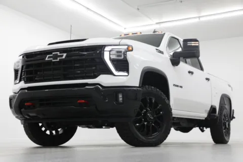White 2026 Chevrolet Silverado 2500 HD LT for sale in Clinton, MO