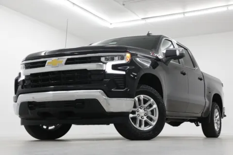 Black 2026 Chevrolet Silverado 1500 LT for sale in Clinton, MO