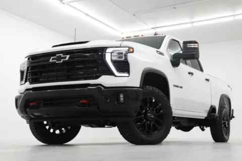 White 2026 Chevrolet Silverado 2500 HD LT for sale in Clinton, MO