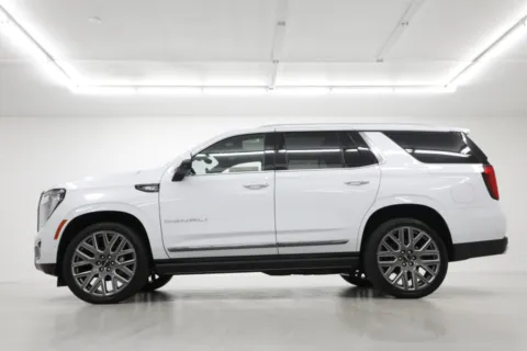 Another view of 2026 GMC Yukon Denali Ultimate for sale in Clinton, MO at Jim Falk Motors