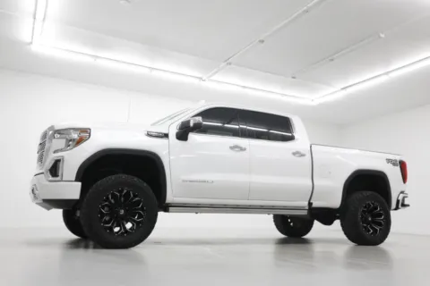 Photos of 2021 GMC Sierra 1500 Denali for sale in Clinton, MO at Jim Falk Motors