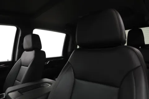 More photos of 2025 Chevrolet Silverado 2500HD LT at Jim Falk Motors, MO