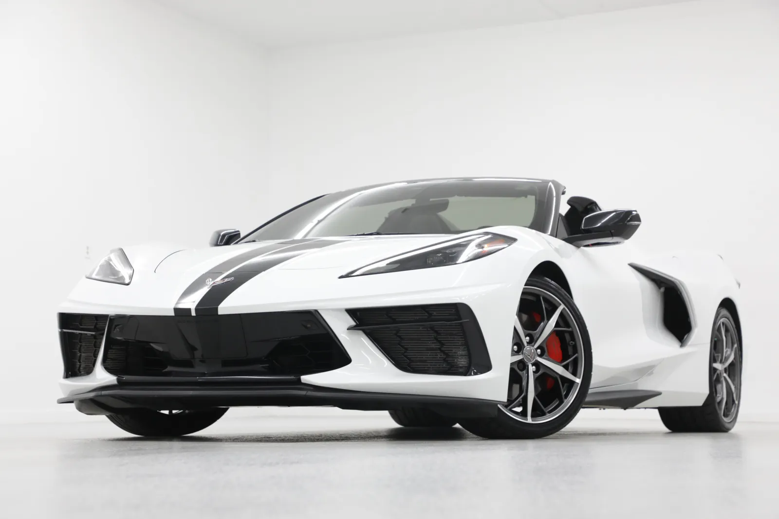 White 2023 Chevrolet Corvette 2LT for sale in Clinton, MO