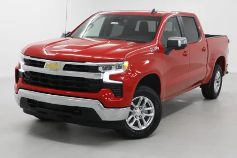 More photos of 2026 Chevrolet Silverado 1500 LT at Jim Falk Motors, MO