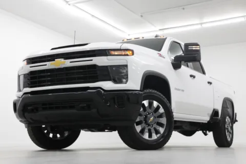 White 2026 Chevrolet Silverado 2500 HD Custom for sale in Clinton, MO