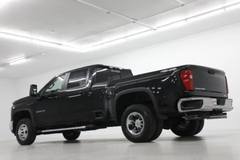 More photos of 2026 Chevrolet Silverado 3500 HD LT at Jim Falk Motors, MO