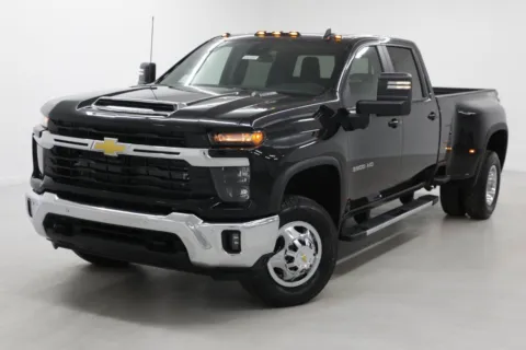 More photos of 2026 Chevrolet Silverado 3500 HD LT at Jim Falk Motors, MO