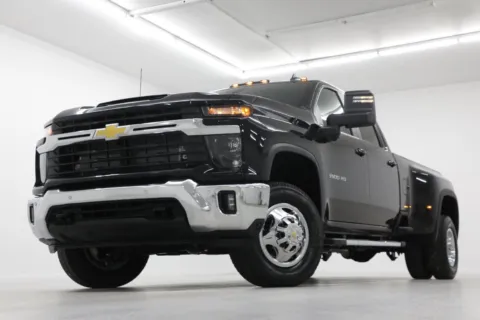 Black 2026 Chevrolet Silverado 3500 HD LT for sale in Clinton, MO