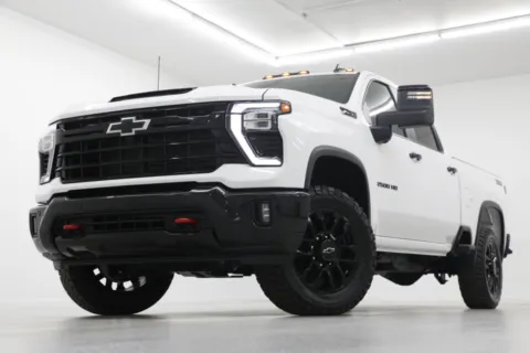 White 2026 Chevrolet Silverado 2500 HD LT for sale in Clinton, MO